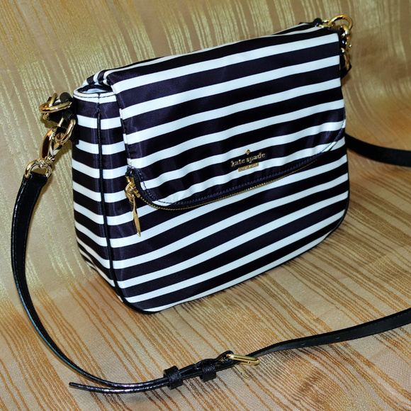 Kate Spade Black and White Stripes Nylon Devin - Picture 2 of 8